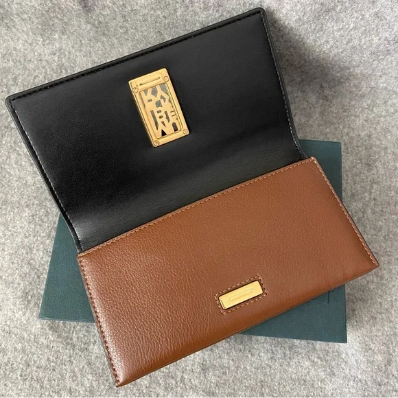 NWT $495 Mulberry Sadie Logo Plaque Flap Wallet Brown